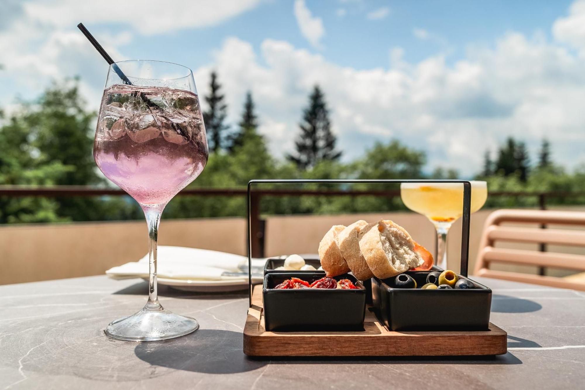 Orea Resort Horizont Sumava Železná Ruda Exteriör bild